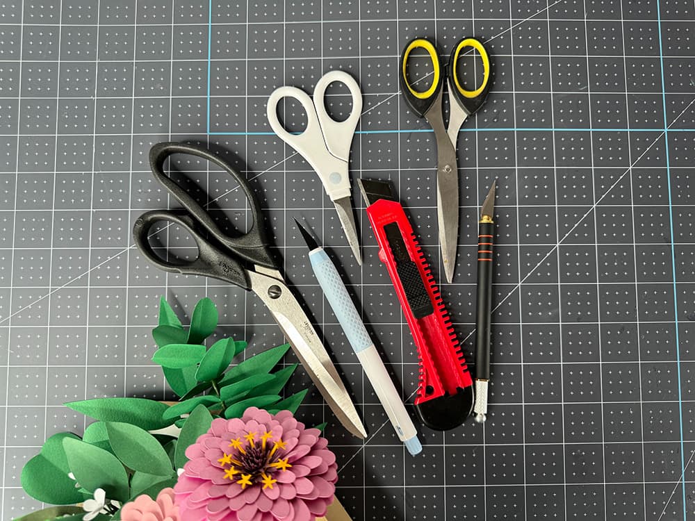 7 Must-Have Craft Tools Scissors