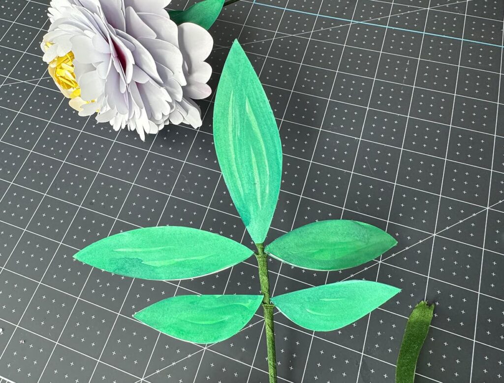 How to make Peony Flower Leaves step 4
